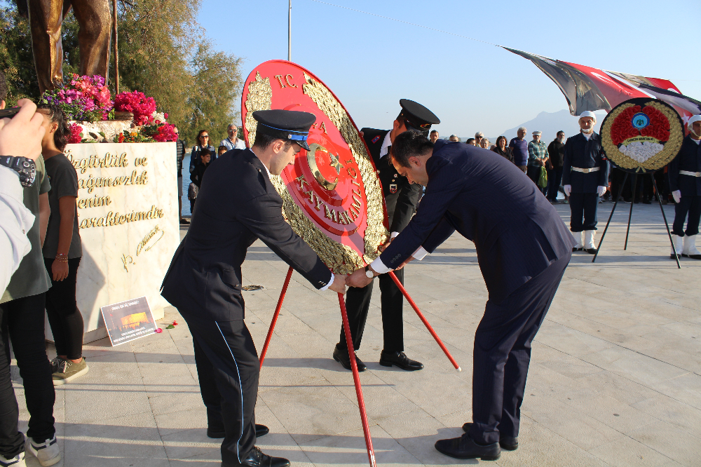 10 KASIM ATATÜRK'Ü ANMA GÜNÜ