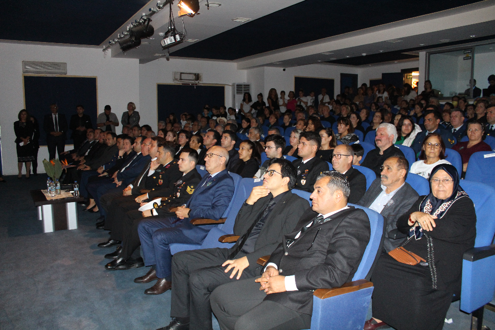 10 KASIM ATATÜRK'Ü ANMA GÜNÜ