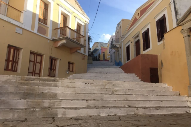 ADIM.. ADIM. SYMİ (SÖMBEKİ ) DATÇA'NIN EŞŞEKLERİ (1)