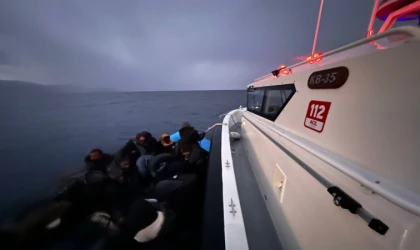 Datça açık­la­rın­da 13 dü­zen­siz Göç­men kur­ta­rıl­dı