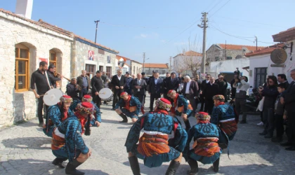 MUĞLA VALİSİ İDRİS AK­BI­YIK DATÇA BADEM ÇİÇEĞİ FESTİVALİNİ ZİYARET ETTİ.