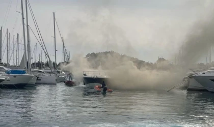 MİLYON DOLARLIK MOTORYAT CAYIR CAYIR YANDI YANDI