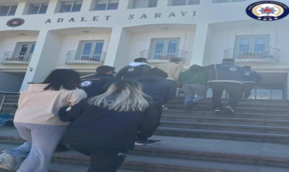 YASA DIŞI GÖÇMEN KAÇAKÇILIĞINA 5 TUTUKLAMA