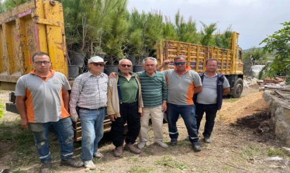 DATÇA’NIN DOĞA DEDESİ ALİ AVSEVER’ DEN MARMARİS’E 600 FİDAN BAĞIŞI