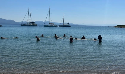 HACI BEKTAŞ ANADOLU KÜLTÜR VAKFI YETİŞKİNLERE YÖNELİK YÜZME DERSLERİ BAŞLATTI