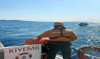 DATÇA AÇIKLARINDA MAKİNE ARIZASI 4 KİŞİLİK TEKNE BODRUM'A EMNİYETLE ULAŞTIRILDI