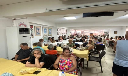 DATÇA CEMEVİ’NDE YAS-I MUHARREM LOKMASI DUALARLA PAYLAŞILDI