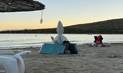 Karaincir’de Sahil İşgali Büyüyor: Halk da Şemsiyesini Çaktı, Plaj Kilitlendi!