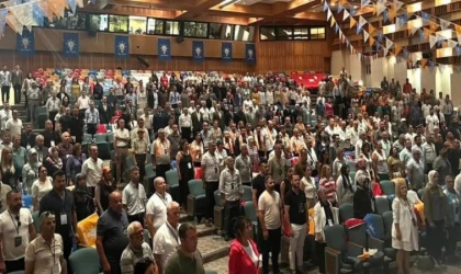 MAHİR ÜNAL'DAN MUĞLA'DA TEŞKİLAT MESAJI “LİDERLİK CESARET VE İRADEYLE YAPILIR”