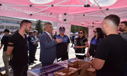 3750 ÜNİVERSİTELİYE UYUŞTURUCUYA KARŞI BİLİNÇLENDİRME EĞİTİMİ