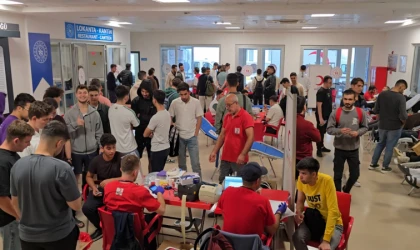 BİR GÜNDE 168 ÜNİTE KAN: TURGUTREİS’TE DAYANIŞMANIN KALBİ ATTI