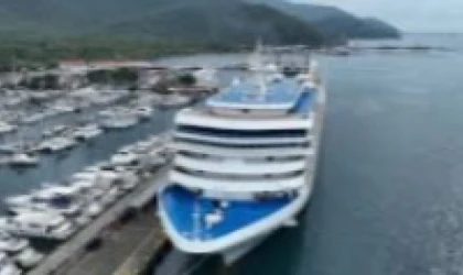 DENİZDEN 580 KONUK: SİLVER MUSE LİMANDA