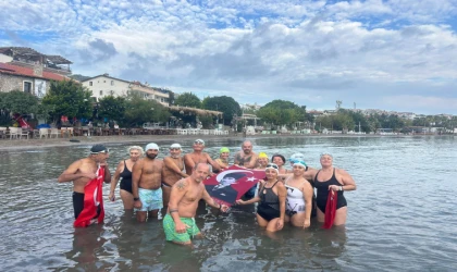 DATÇA OPENWATER SWİMMİNG EKİBİ 10 KASIM’DA ATATÜRK İÇİN KULAÇ ATTI