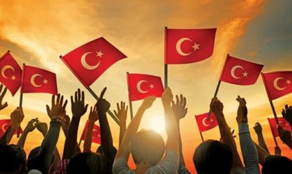 Okullarda İkinci Dönem “Bayrak Sevgisi” Temasıyla Başlıyor