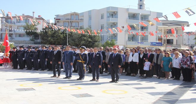 29 EKİM ÇOŞ­KU­SU ÇE­LENK SUNMA TÖRENİ İLE BAŞ­LA­DI